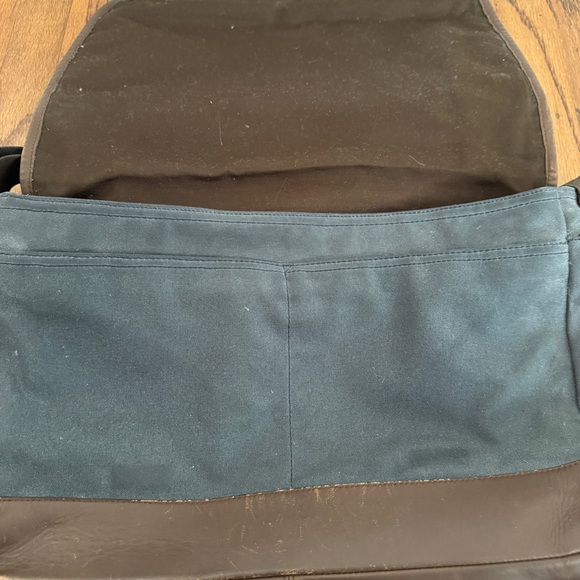 COACH Camden Men's Messenger Bag in navy canvas and brown leather - Picture 10 of 12